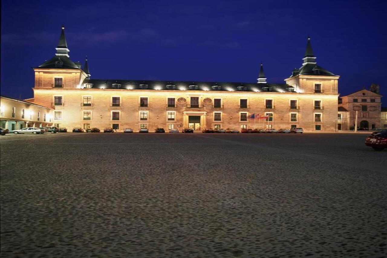 Parador De Lerma Bagian luar foto