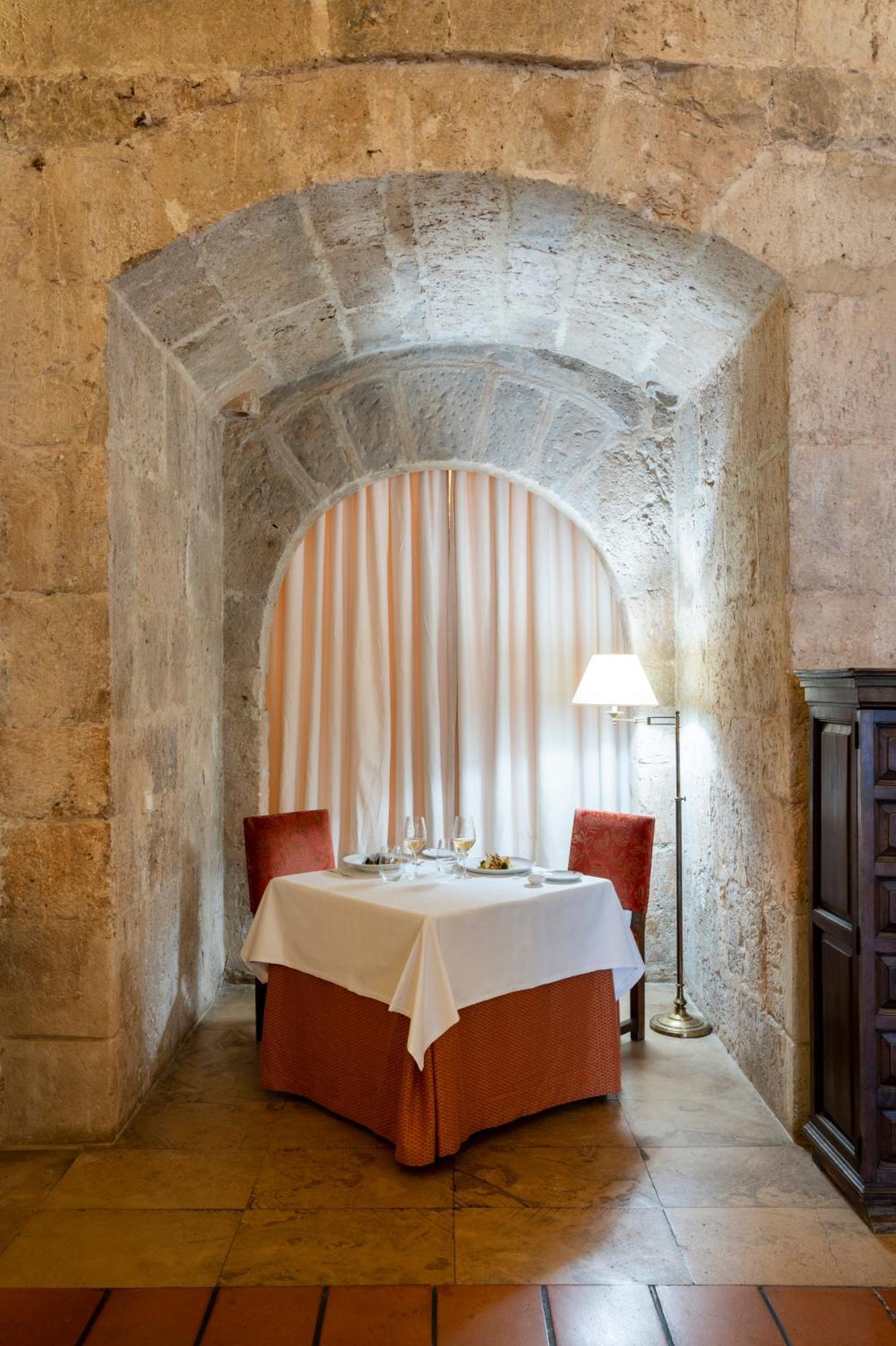 Parador De Lerma Bagian luar foto