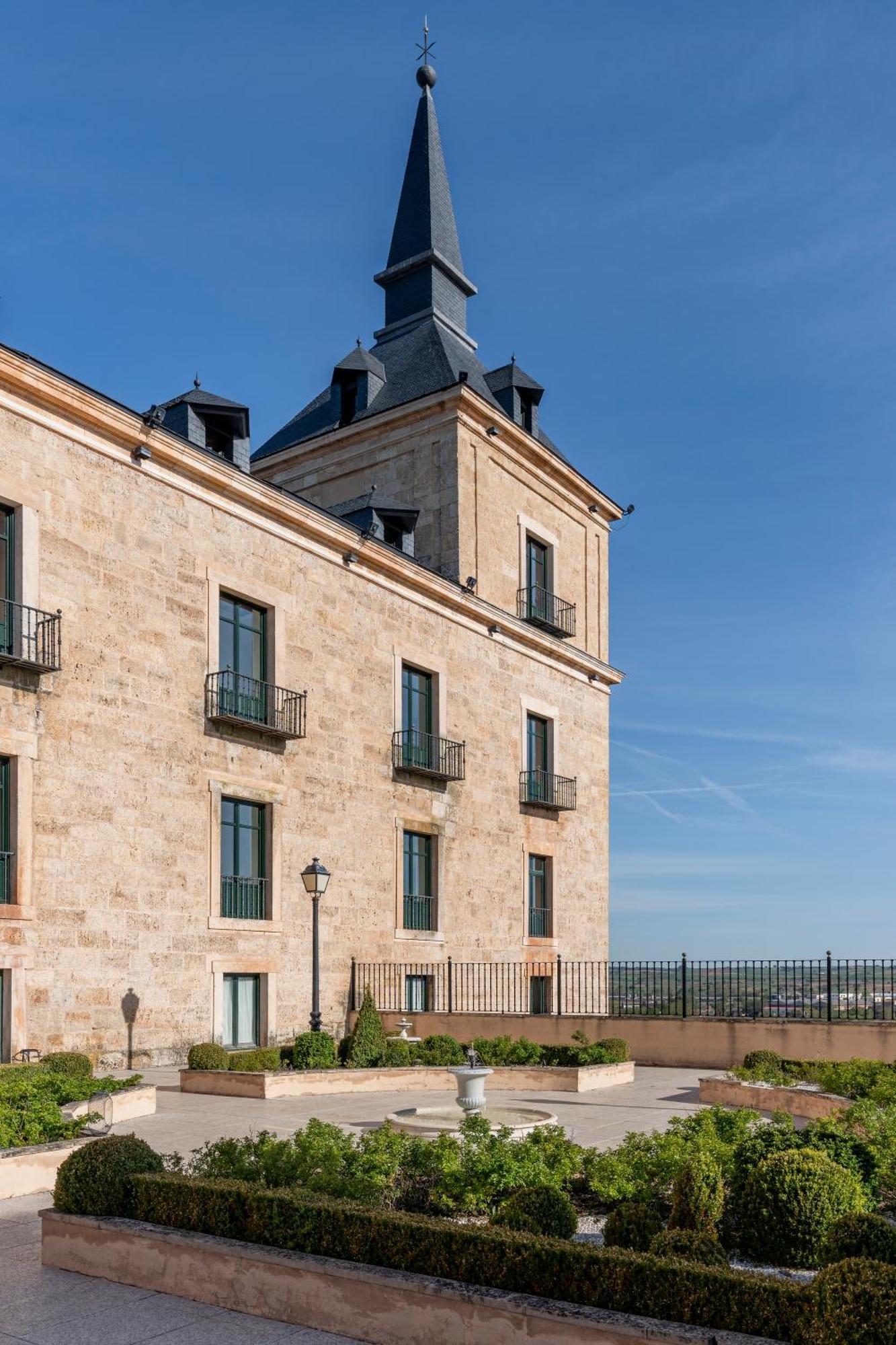 Parador De Lerma Bagian luar foto