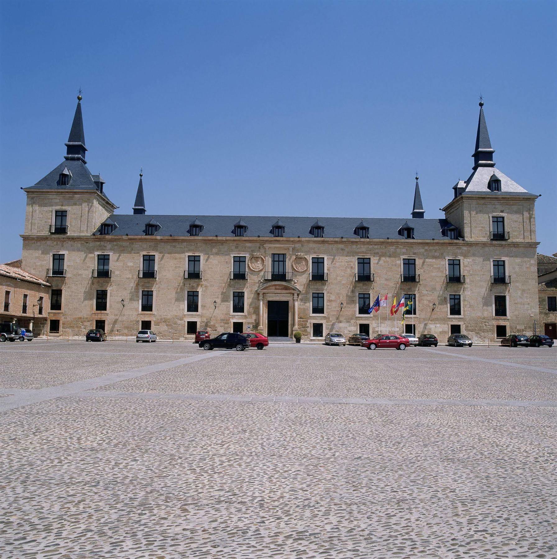 Parador De Lerma Bagian luar foto