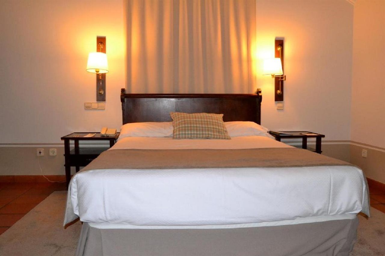 Parador De Lerma Bagian luar foto