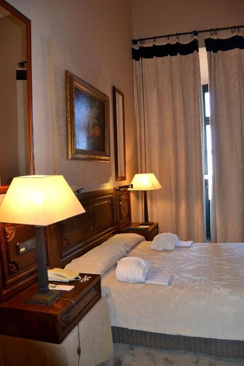 Parador De Lerma Bagian luar foto